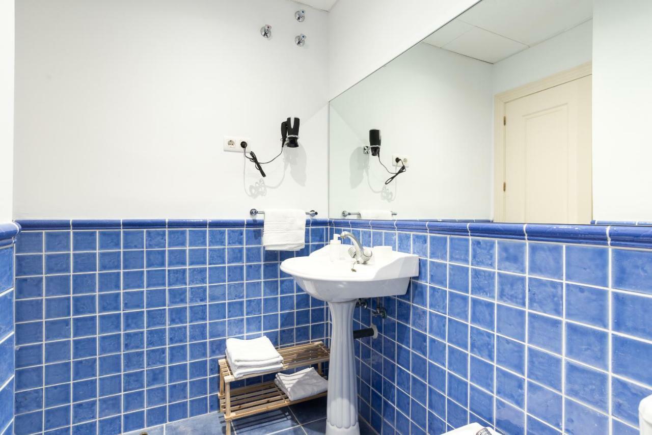 Gr2-Large Groups Apt-Walking Distance To Old Town Apartment Malaga Luaran gambar